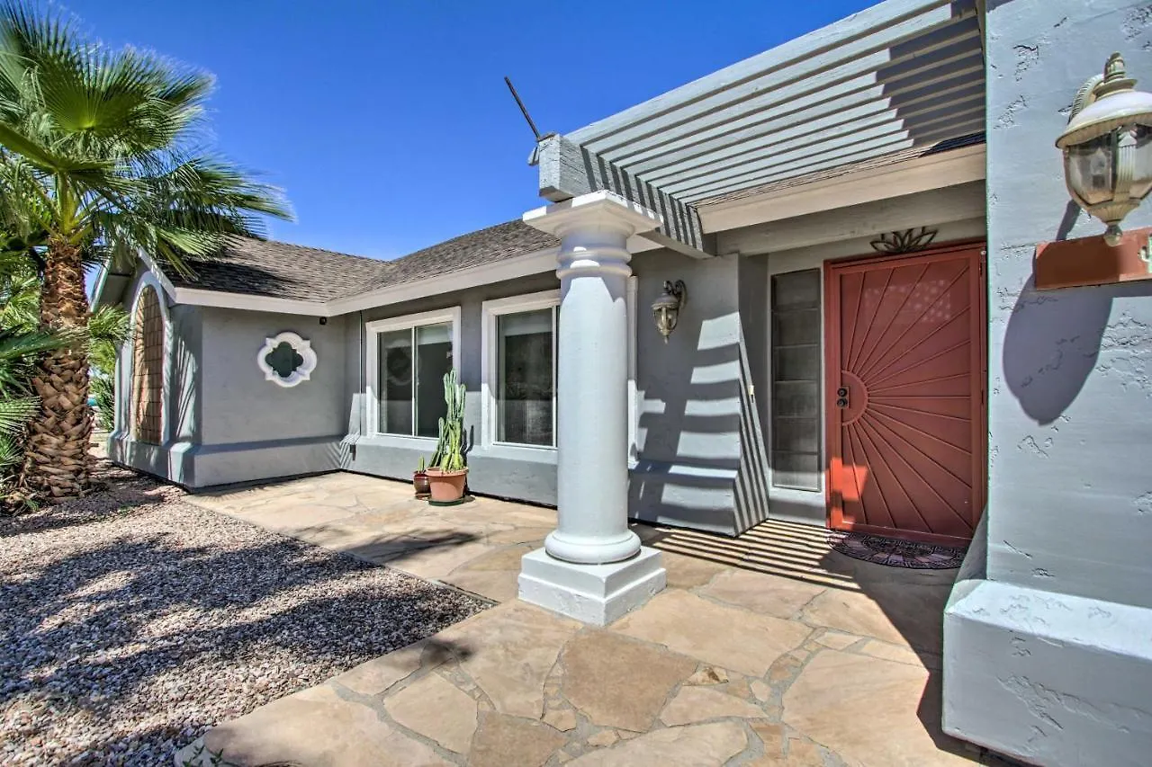 Casa vacanze Villa Glendale Oasis With Saltwater Pool And Hot Tub! Phoenix