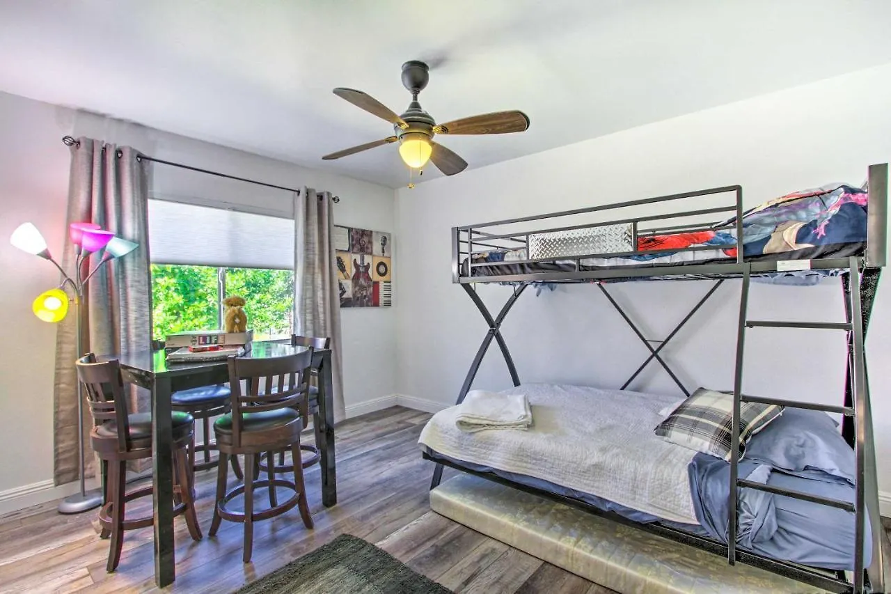 Вилла Glendale Oasis With Saltwater Pool And Hot Tub! Феникс США